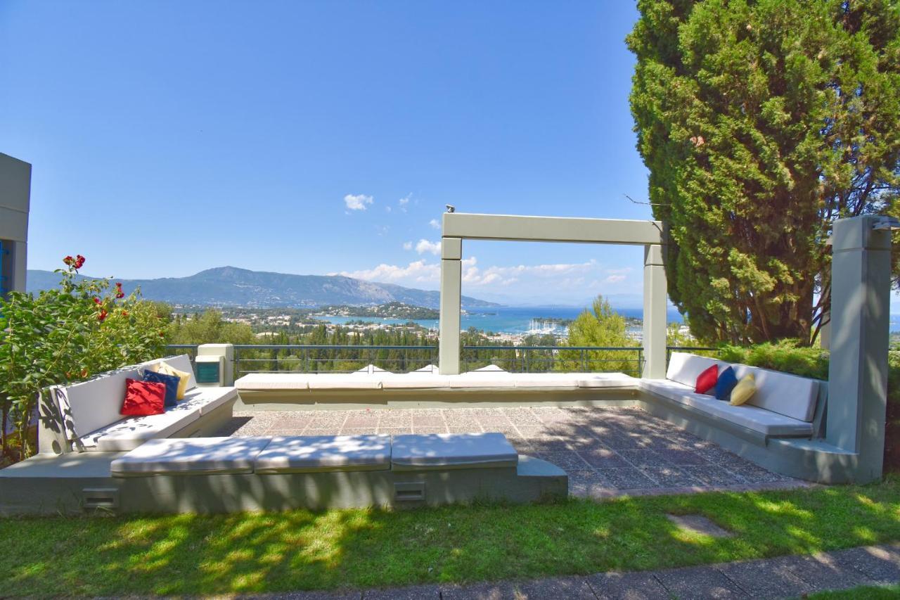Julie Christie - Pool - Amazing Seaview Villa *